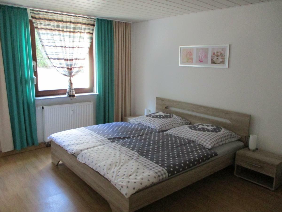 Schoene 66 M² Ferienwohnung In Main-Spessart Thungen Bagian luar foto